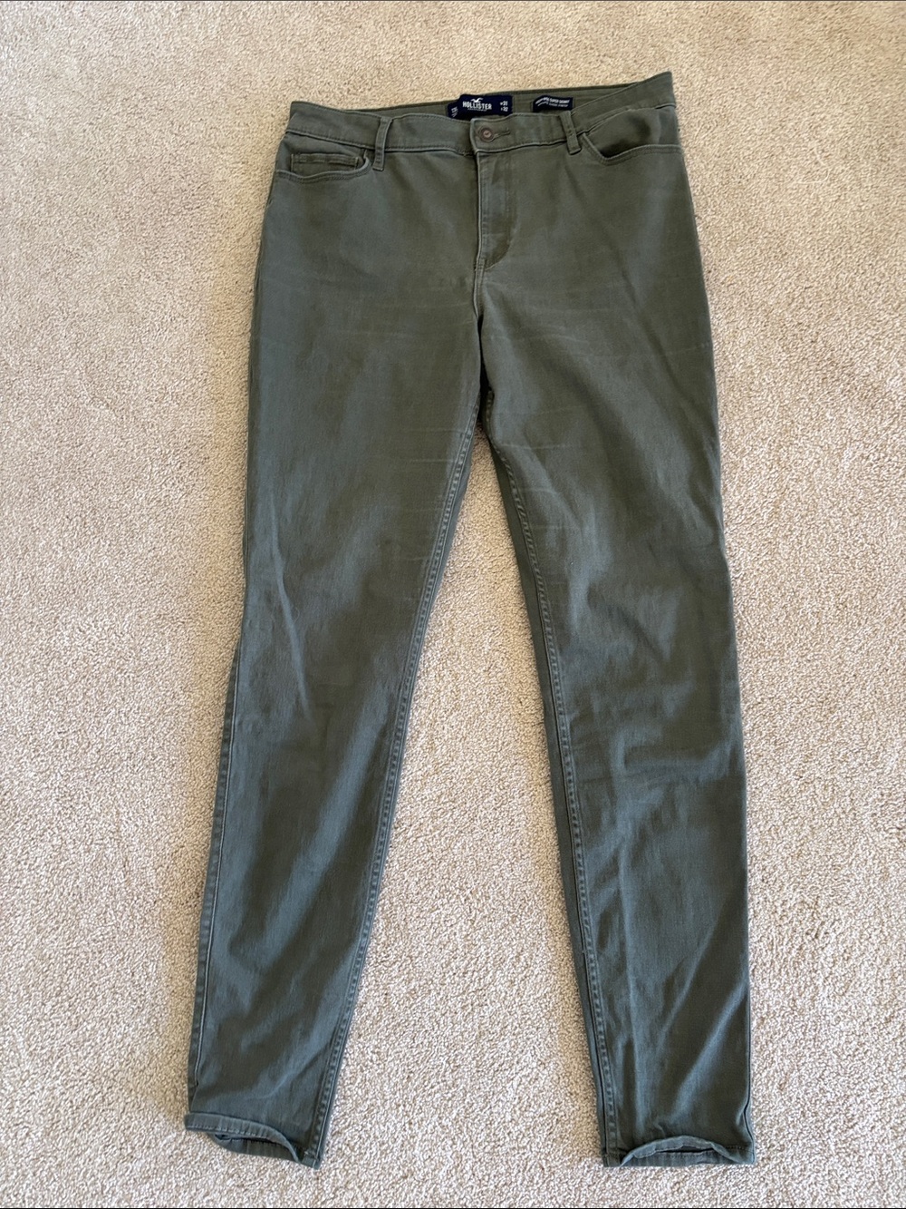 Hollister Olive green high rise super skinny jeans. Size 31L.